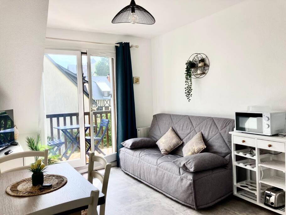 Cabourg, Appartement T2 Acces Direct Mer Exterior foto