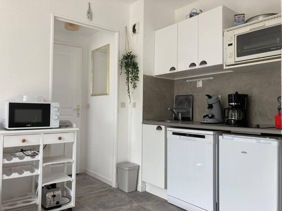 Cabourg, Appartement T2 Acces Direct Mer Exterior foto