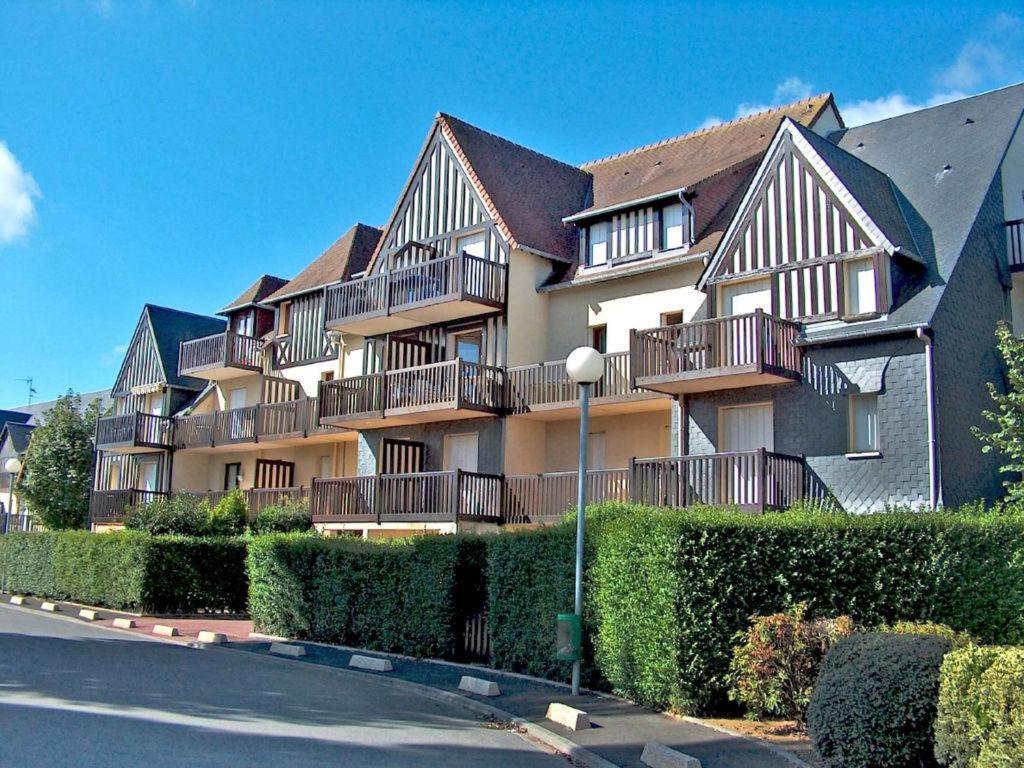 Cabourg, Appartement T2 Acces Direct Mer Exterior foto