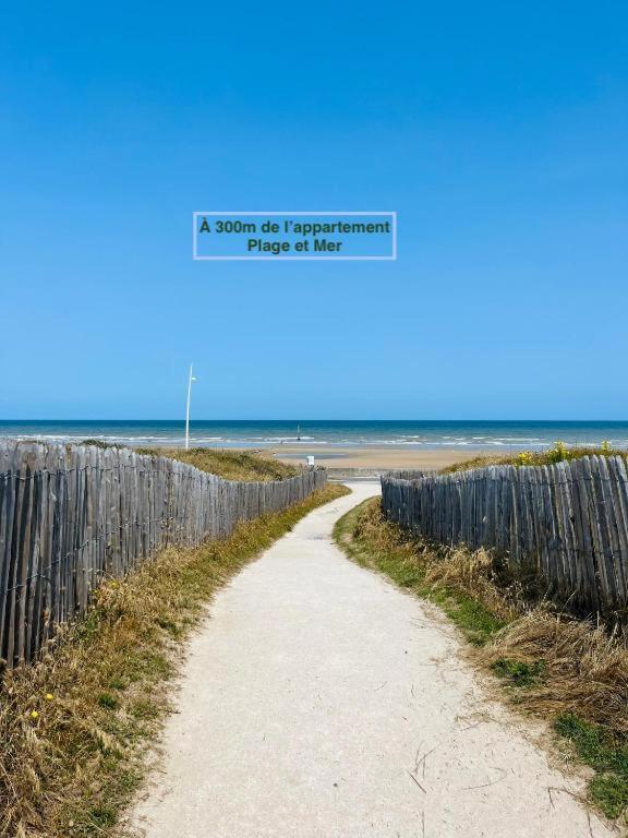 Cabourg, Appartement T2 Acces Direct Mer Exterior foto